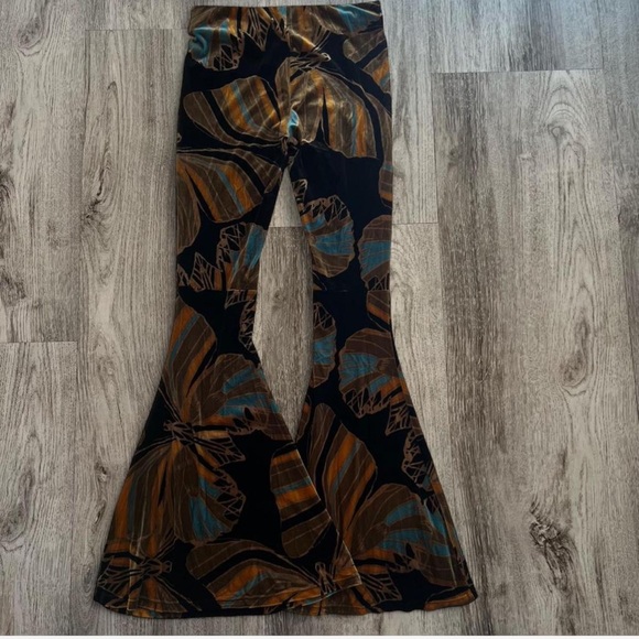 SOLD - Picture 3 of 4